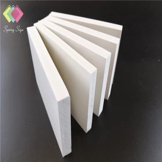 Jäykkä PVC-arkki koristeluun